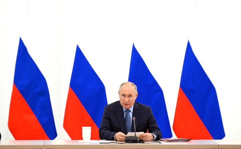 Putin: Bangladeş’te barışçıl bir atom endüstrisi yarattık